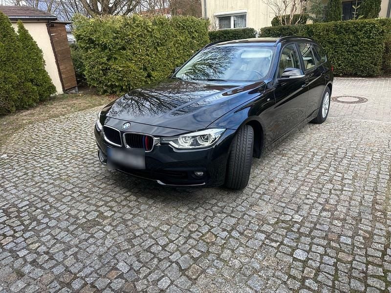 Gebraucht BMW 318 136 PS (100 kW) 2020 Schwarz Kombi