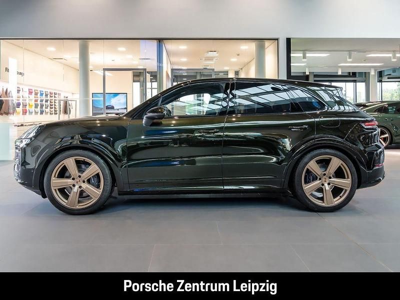 Gebraucht Porsche Cayenne 470 PS (345 kW) 2025 Gruen SUV