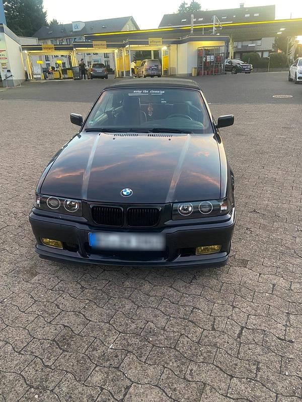 Schwarz Gebraucht 1996 BMW 320 Cabriolet Cabrio | 4.000 € (Superpreis) - Bild 1/4