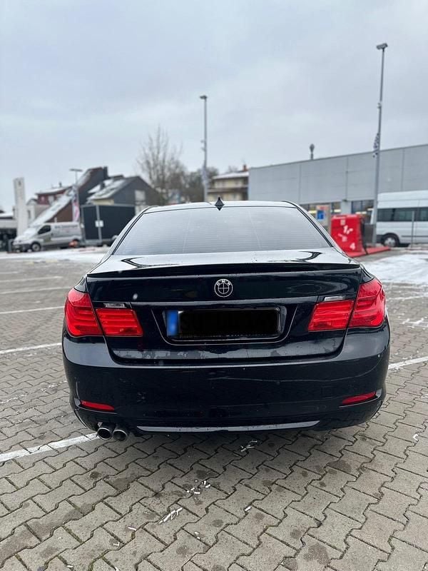 Gebraucht BMW 730 249 PS (183 kW) 2009 Schwarz Limousine