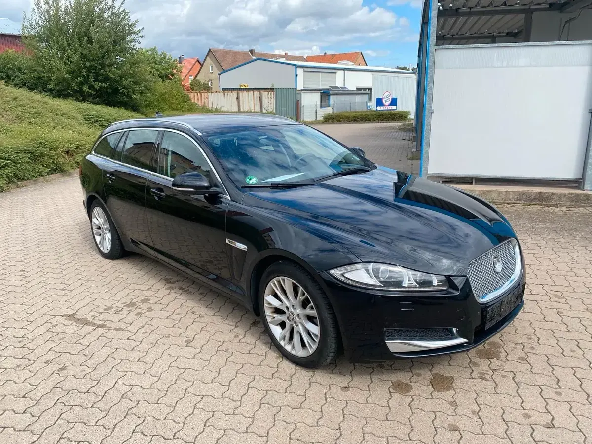 Gebraucht Jaguar XF Sportbrake 200 PS (147 kW) 2013 Schwarz Kombi