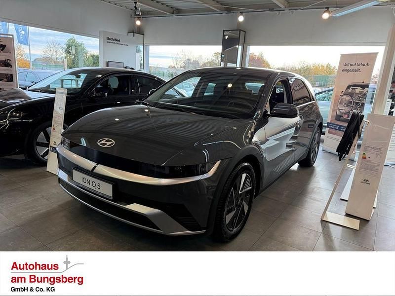 Grau Neu 2025 Hyundai Ioniq 6 Techniq Limousine | 49.990 € (Teuer) - Bild 1/3