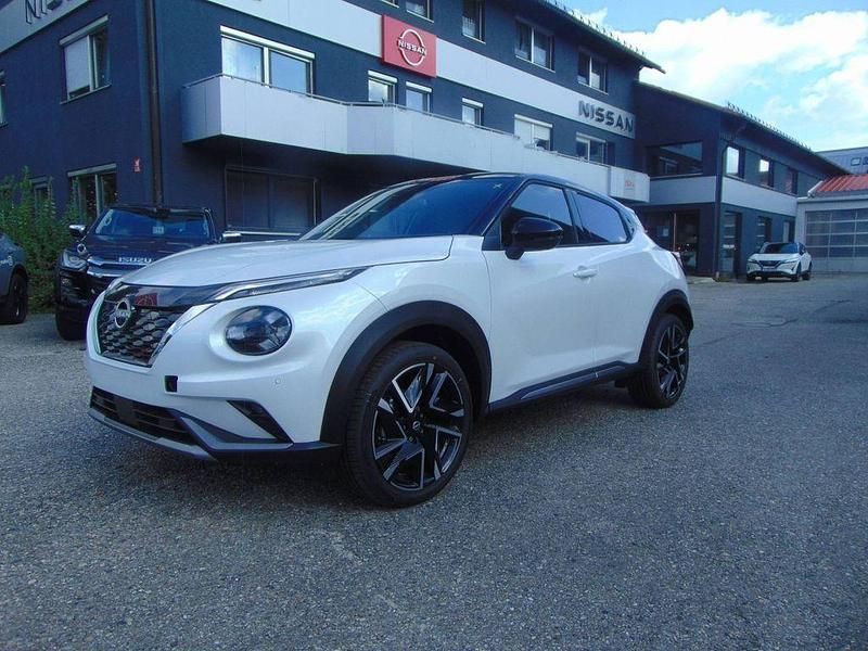 Weiß Neu 2025 Nissan Juke SUV | 31.290 € (Etwas zu teuer) - Bild 1/4