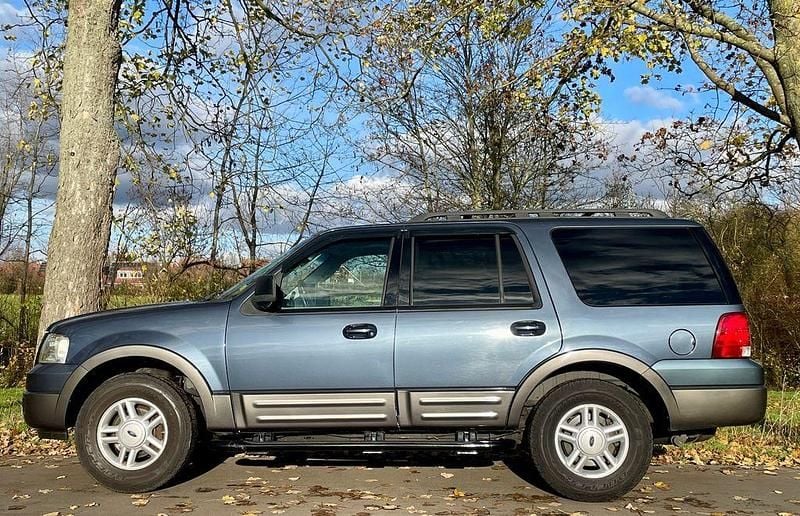 Blau Gebraucht 2005 Ford Expedition XLT SUV | 10.800 € - Bild 1/4