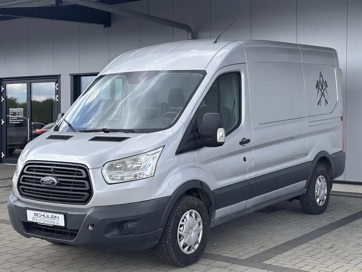 Gebraucht Ford Transit 155 PS (114 kW) 2014 Silber Van / Kleinbus