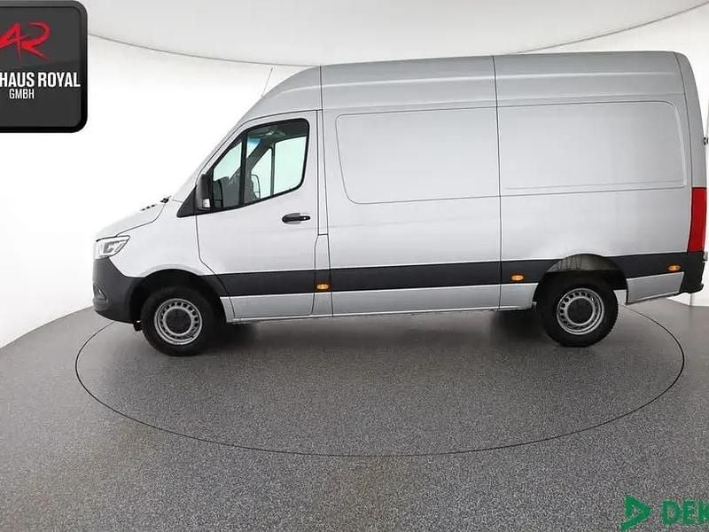 Używany Mercedes Sprinter 170 KM (125 kW) 2021 Srebrny Van