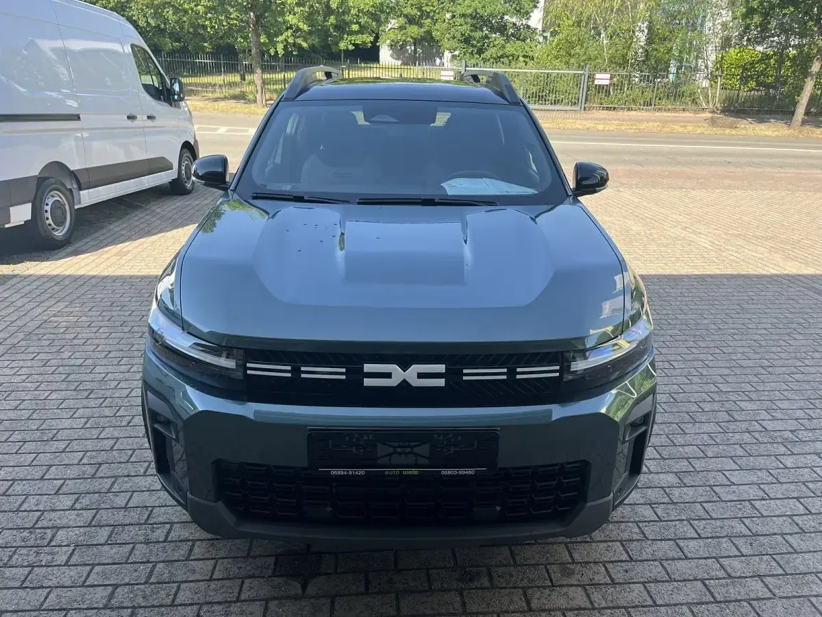 Neu Dacia Bigster Journey 156 PS (114 kW) 2026 Zieder grün/dach schwarz SUV
