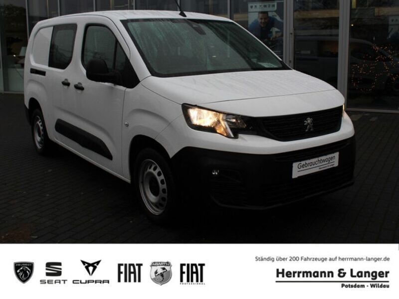 Weiss Gebraucht 2021 Peugeot Partner Van / Kleinbus | 21.950 € - Bild 1/4