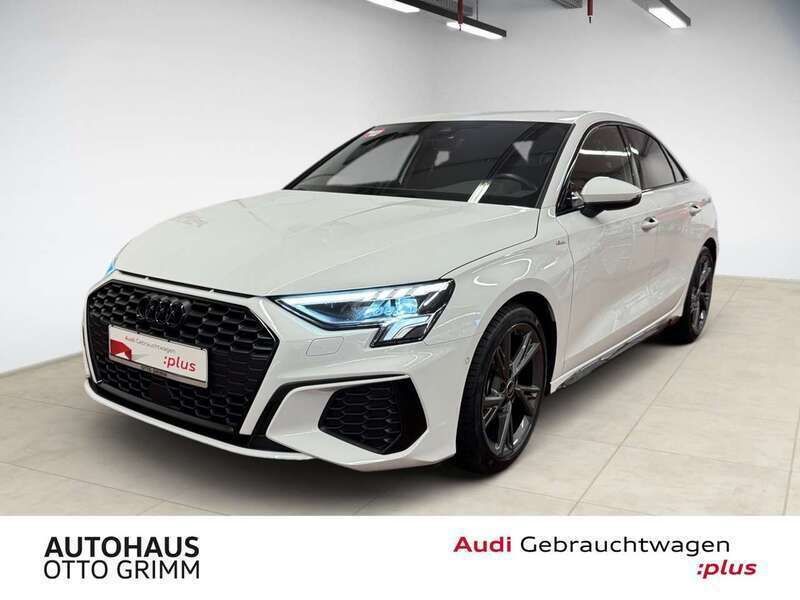 Gletscherweiß metallic Gebraucht 2023 Audi A3 S-Line Limousine | 31.930 € (Fairer Preis) - Bild 1/4