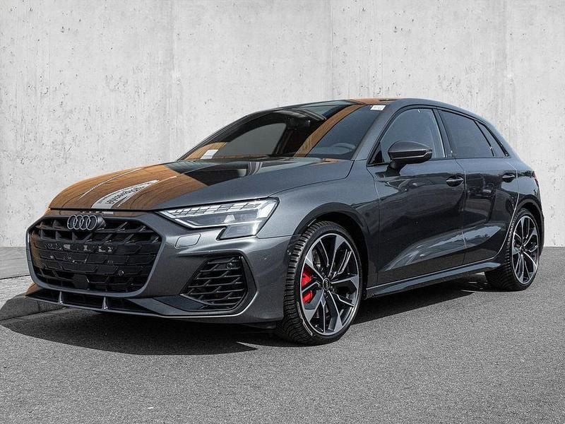 Gebraucht Audi S3 Ambiente 333 PS (244 kW) 2025 Daytonagrau perleffekt Limousine