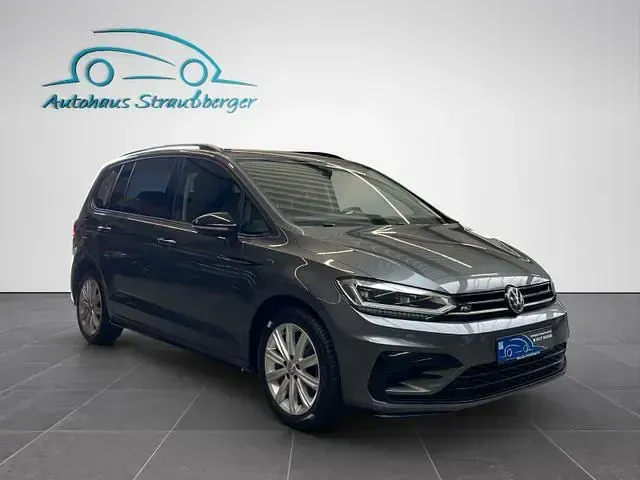 Gebraucht VW Touran Highline 150 PS (110 kW) 2019 Grau Van / Kleinbus