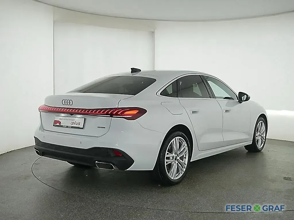 Gebraucht Audi A5 Sport 204 PS (150 kW) 2025 Gletscherweiß Limousine