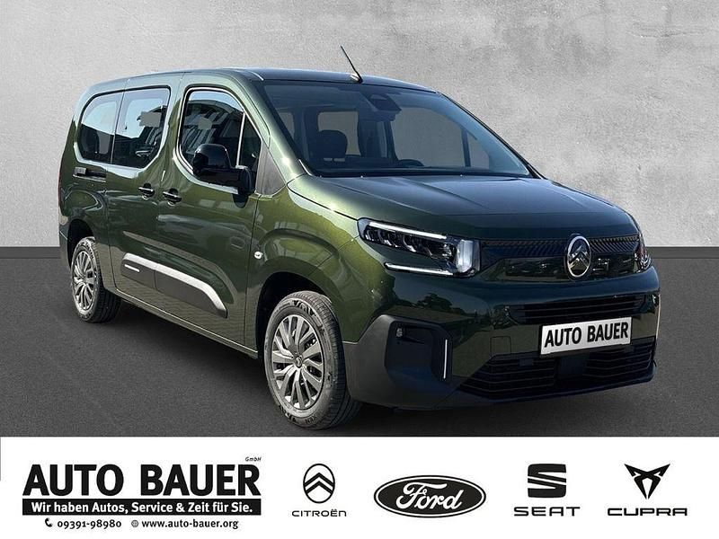 Neu Citroën Berlingo 131 PS (96 kW) 2026 Grün Van / Kleinbus