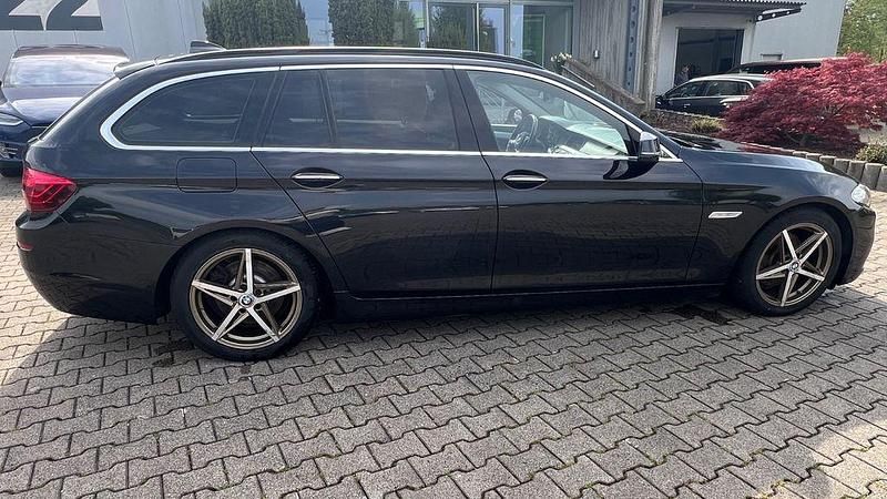 Second-hand BMW 520 Performance 190 CP (139 kW) 2017 Negru Break