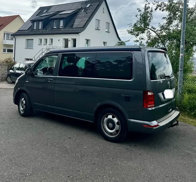 Używany VW California Beach 150 KM (110 kW) 2017 Szary Van