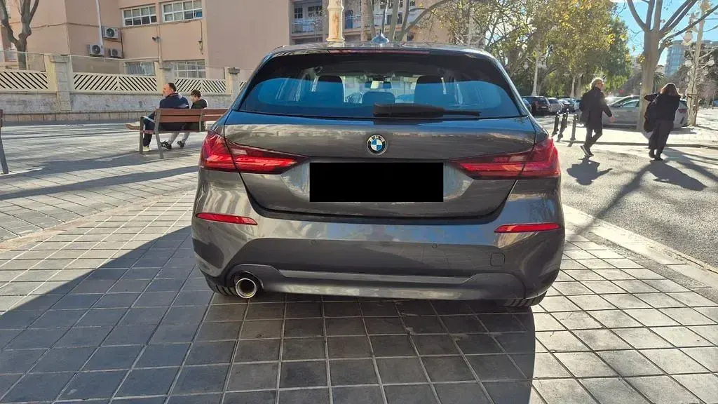 Gebraucht BMW 118 140 PS (102 kW) 2021 Grau Kleinwagen
