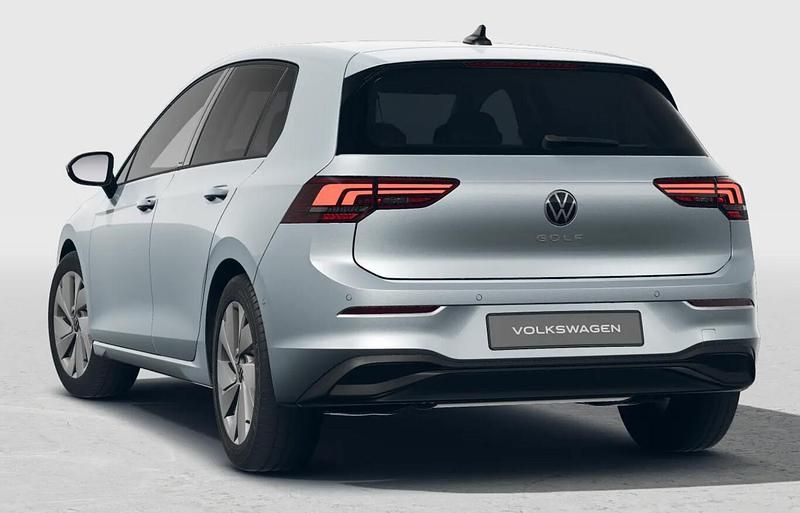 Neu VW Golf VIII R 150 PS (110 kW) 2026 Oyster silver metallic oyster silver metallic Limousine