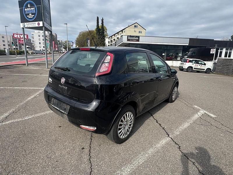 Gebraucht Fiat Punto Pop 77 PS (56 kW) 2012 Schwarz Kleinwagen