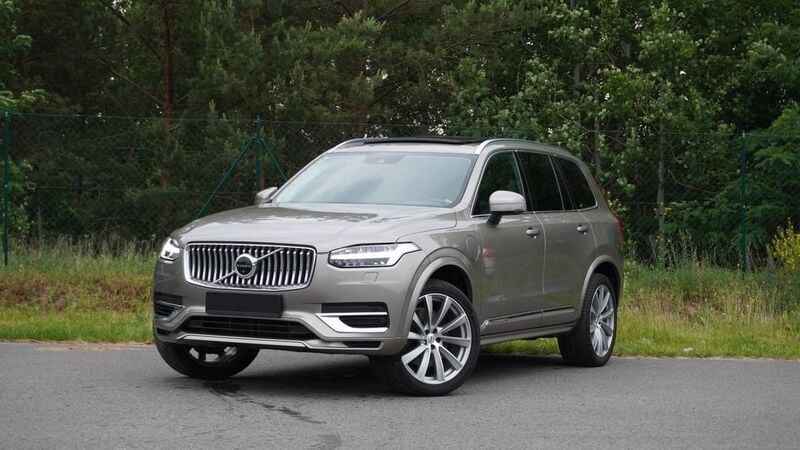 Grau Gebraucht 2021 Volvo XC90 Inscription SUV | 39.400 € (Superpreis) - Bild 1/4