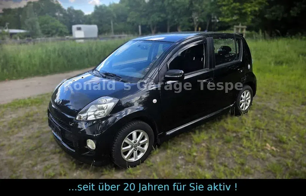 Gebraucht Daihatsu Sirion 103 PS (75 kW) 2007 Schwarz Kleinwagen