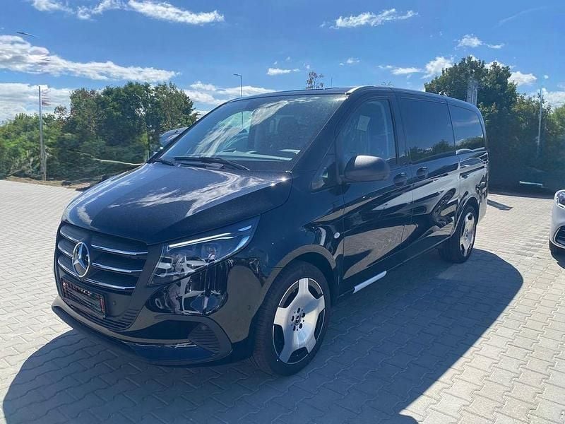 Schwarz Neu 2025 Mercedes Vito Van | 63.665 € - Bild 1/4