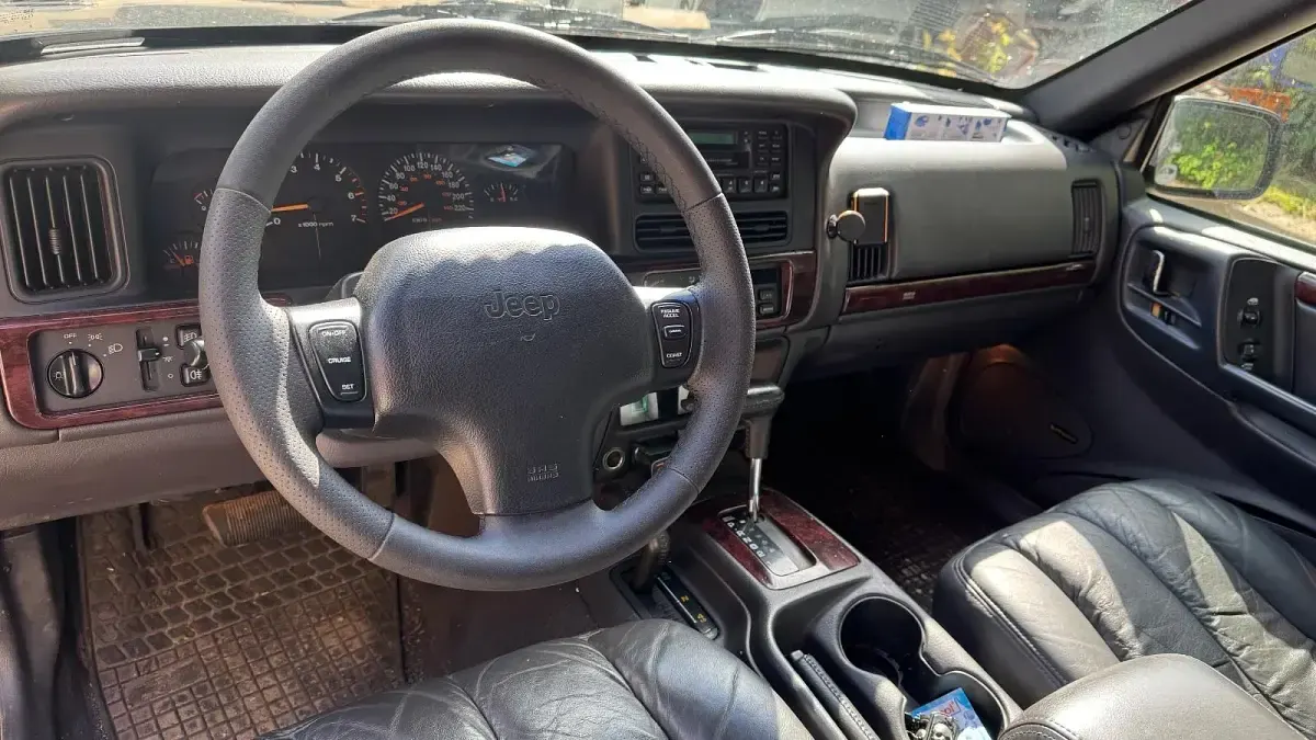 Gebraucht Jeep Grand Cherokee Limited 245 PS (180 kW) 1998 Schwarz SUV