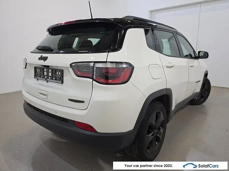 Gebraucht Jeep Compass Night Eagle 140 PS (102 kW) 2018 Weiß SUV