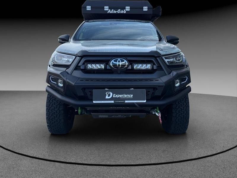 Gebraucht Toyota HiLux Basis 204 PS (150 kW) 2023 Marlingrau metallic (metallic) Pickup
