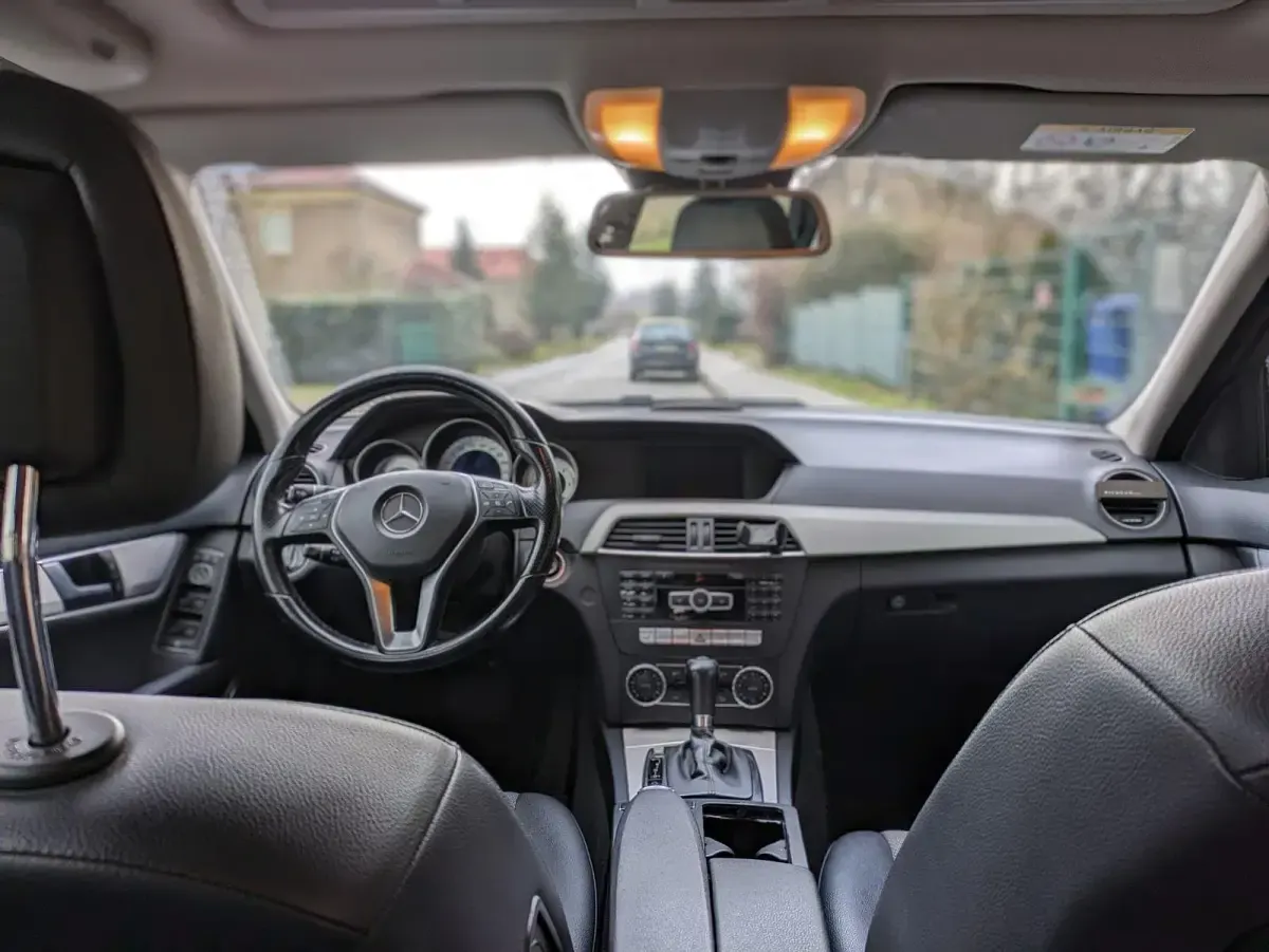 Gebraucht Mercedes C250 Avantgarde 204 PS (150 kW) 2014 Schwarz Kombi