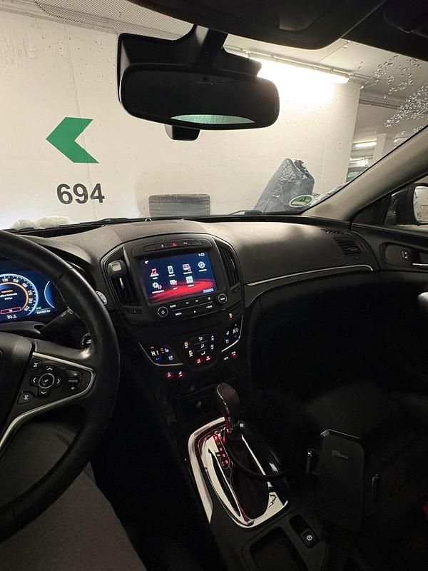 Gebraucht Opel Insignia 170 PS (125 kW) 2017 Schwarz Limousine