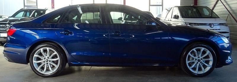 Gebraucht Audi A4 Sport 204 PS (150 kW) 2023 Blau Limousine