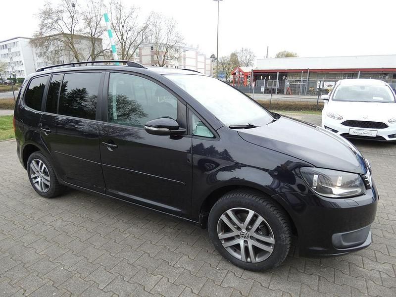 Gebraucht VW Touran 140 PS (102 kW) 2011 Schwarz Van / Kleinbus