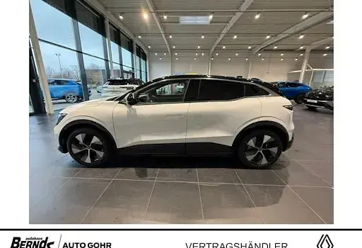Nowe Renault Megane E-Tech Komfort 161 kW (220 KM) 2026 Biały Sedan/Limuzyna