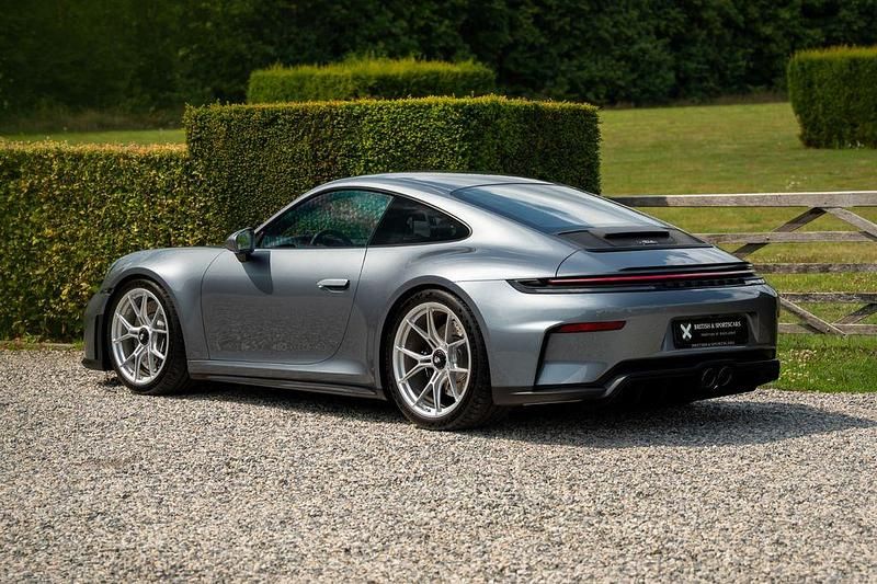 Neu Porsche 992 510 PS (375 kW) 2025 Grau