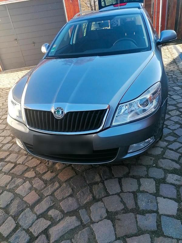 Gebraucht Skoda Octavia 110 PS (80 kW) 2013 Grau Kombi