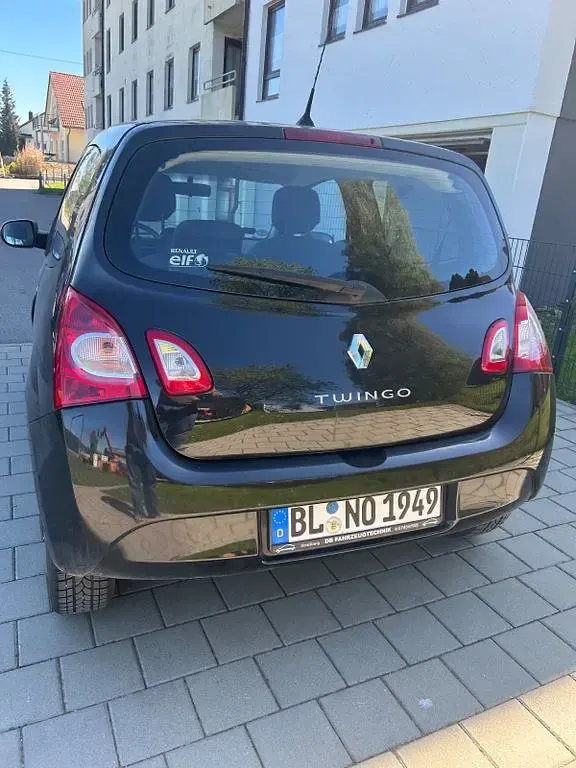 Używany Renault Twingo Dynamique 75 KM (55 kW) 2012 Czarny Hatchback
