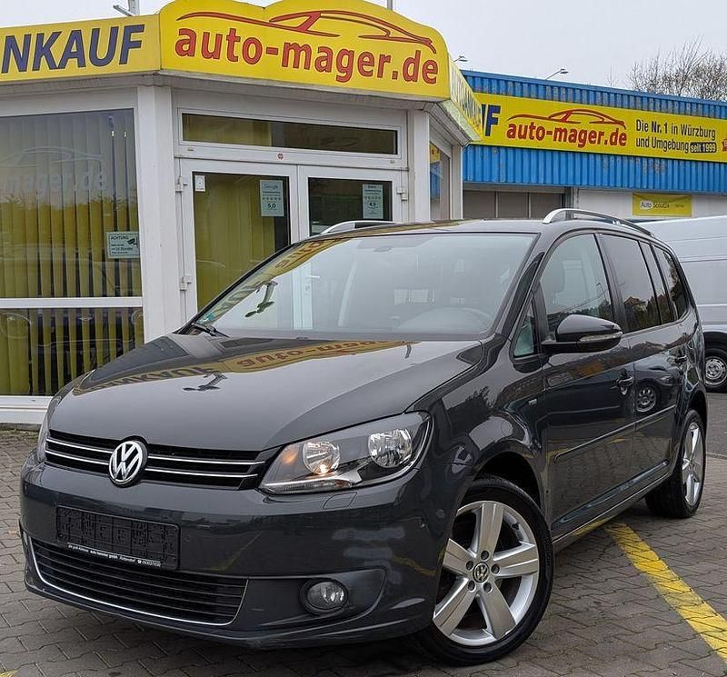Grau Gebraucht 2015 VW Touran Cup Van / Kleinbus | 9.850 € (Superpreis) - Bild 1/4
