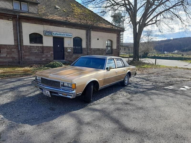 Gold Gebraucht 1977 Chevrolet Caprice Limousine | 12.000 € - Bild 1/4