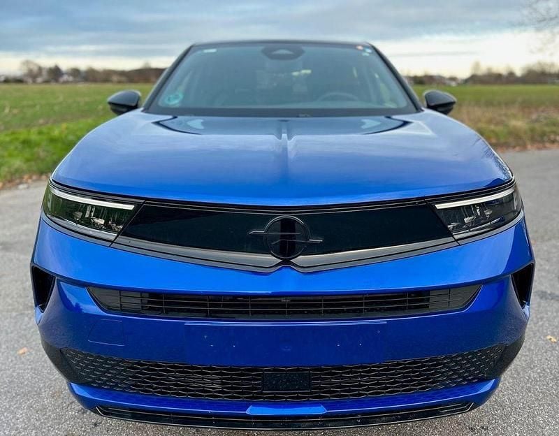 Gebraucht Opel Mokka 136 PS (100 kW) 2025 Blau SUV