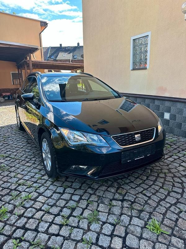 Schwarz Gebraucht 2015 Seat Leon Kombi | 7.800 € (Fairer Preis) - Bild 1/4