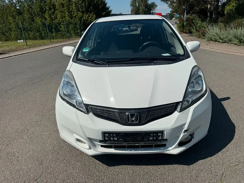Gebraucht Honda Jazz Elegance 99 PS (72 kW) 2011 Weiß Kleinwagen