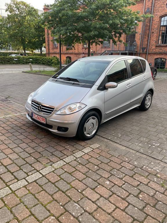 Silber Gebraucht 2006 Mercedes A170 Limousine | 1.650 € (Superpreis) - Bild 1/4