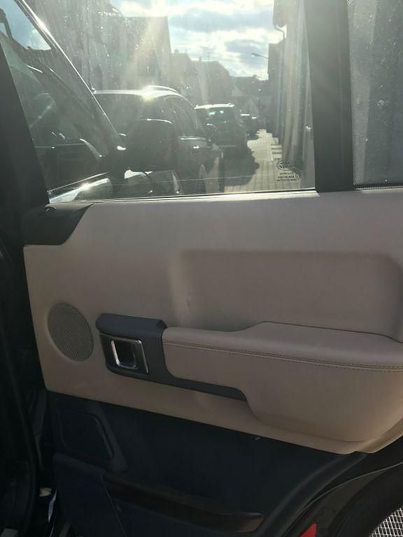 Gebraucht Land Rover Range Rover Vogue 177 PS (130 kW) 2004 Schwarz SUV