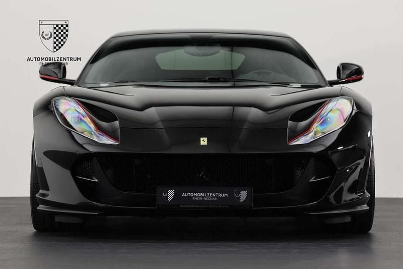 Gebraucht Ferrari 812 799 PS (587 kW) 2018 Nero daytona Coupé