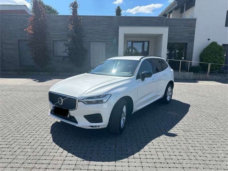 Weiß Gebraucht 2019 Volvo XC60 R-Design SUV | 27.500 € (Fairer Preis) - Bild 1/4