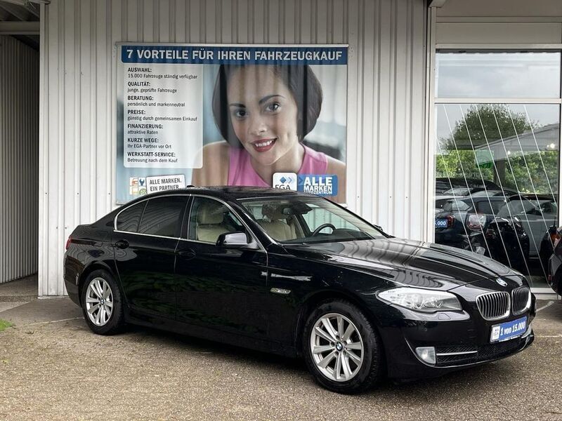 Black sapphire metallic Gebraucht 2011 BMW 535 Sport Line Limousine | 18.973 € (Etwas zu teuer) - Bild 1/4