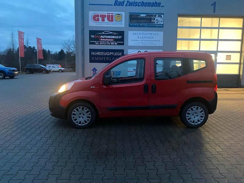 Rot Gebraucht 2010 Peugeot Bipper Van / Kleinbus | 2.650 € (Fairer Preis) - Bild 1/4