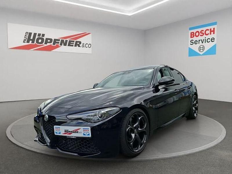 Schwarz Gebraucht 2022 Alfa Romeo Giulia Estrema Coupé | 39.999 € - Bild 1/4