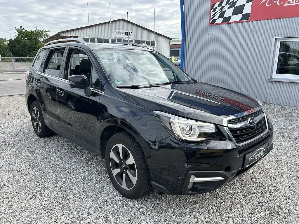 Gebraucht Subaru Forester Exclusive+ 147 PS (108 kW) 2016 Crystal black silica SUV