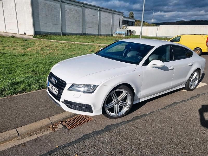Weiß Gebraucht 2013 Audi A7 Limousine | 20.800 € (Guter Preis) - Bild 1/4